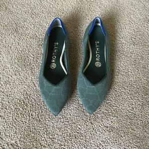 Rothys Safari Green points size 8.5